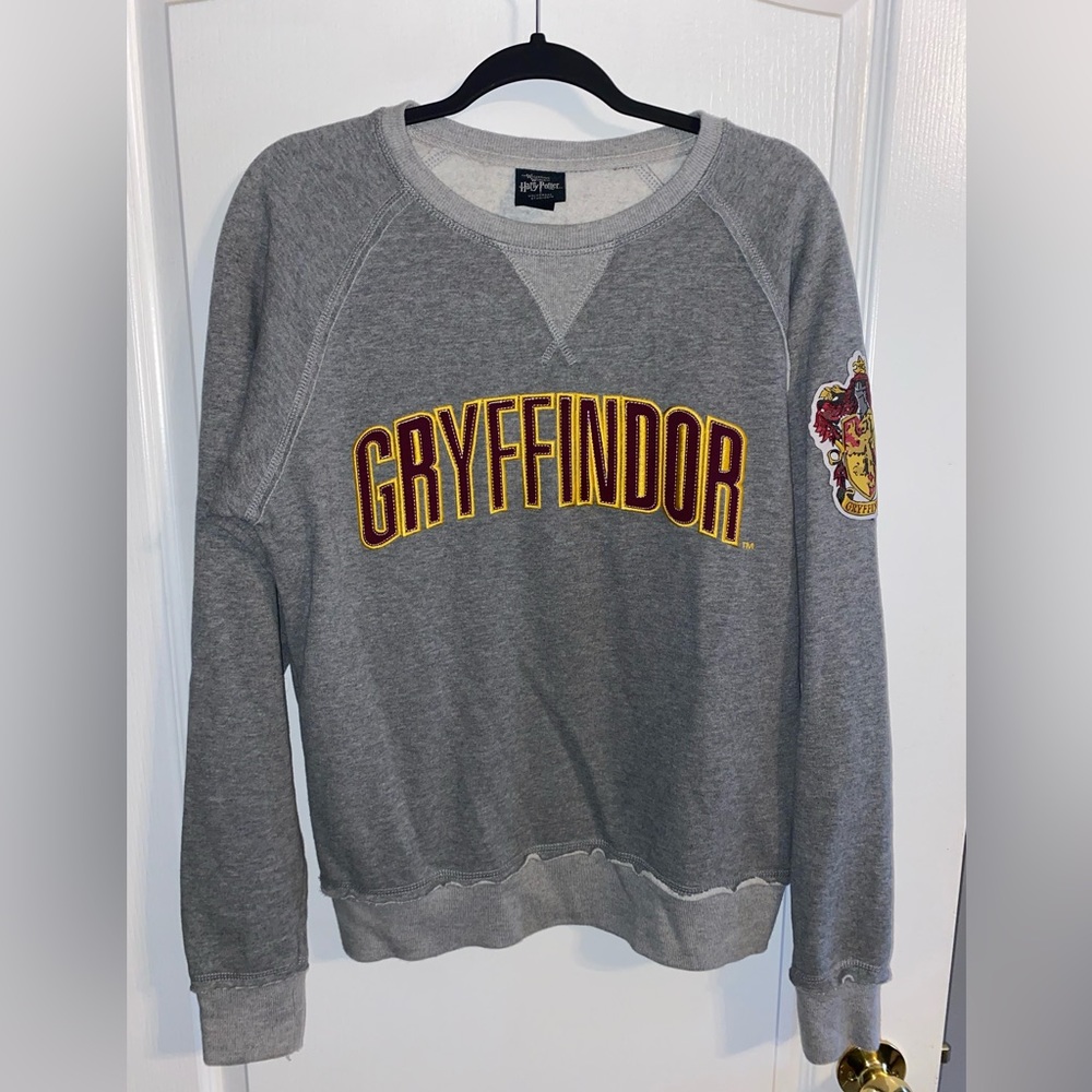 Gryffindor crew neck